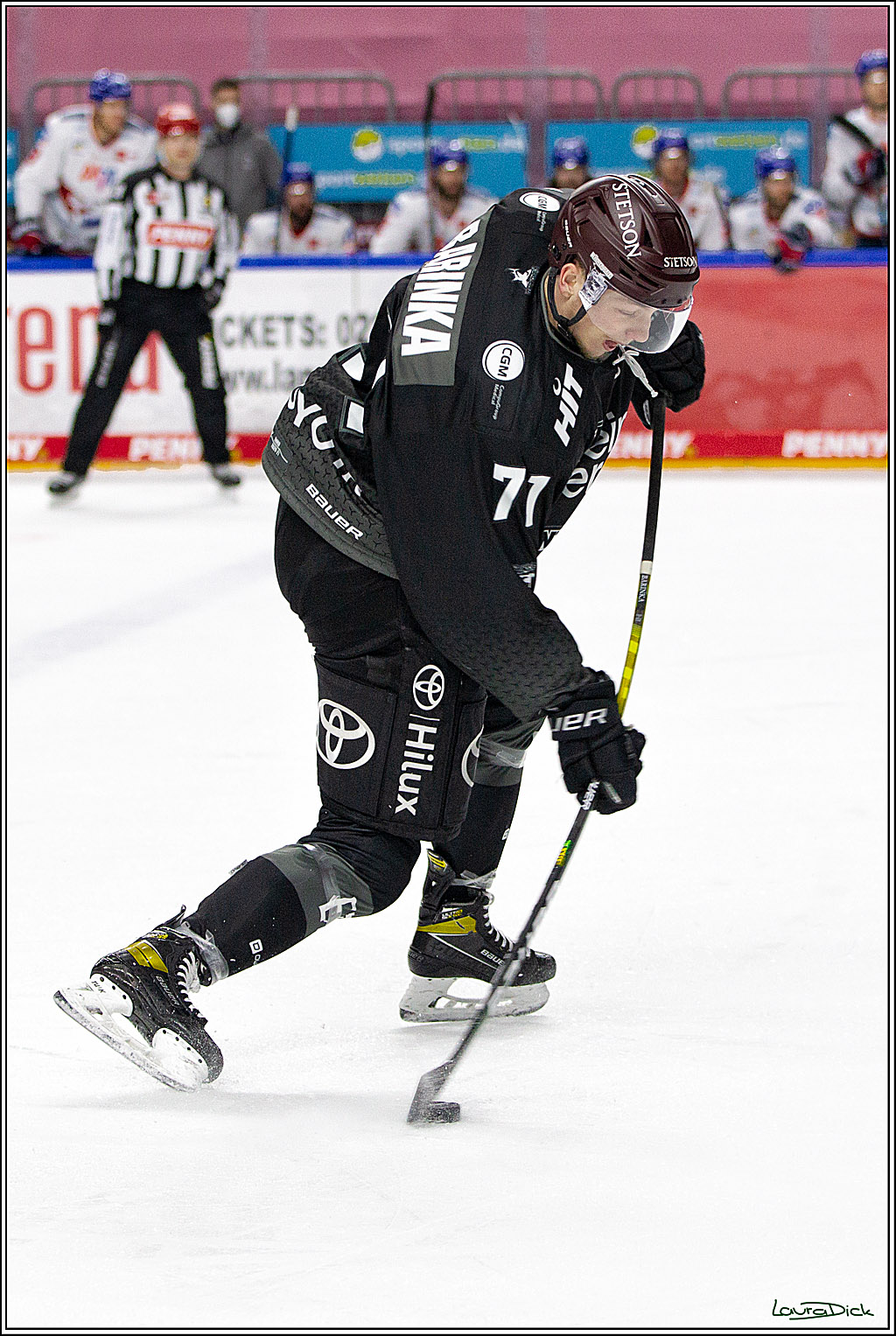 PENNY DEL;  Koelner Haie - Adler Mannheim; Koeln, 08.04.2021